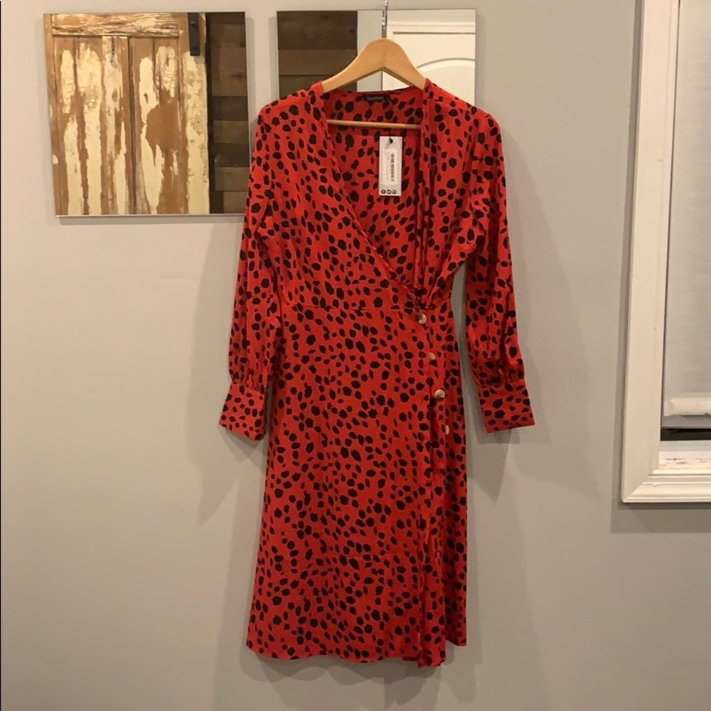 Boohoo red leopard asymmetrical dress US(M) NWT